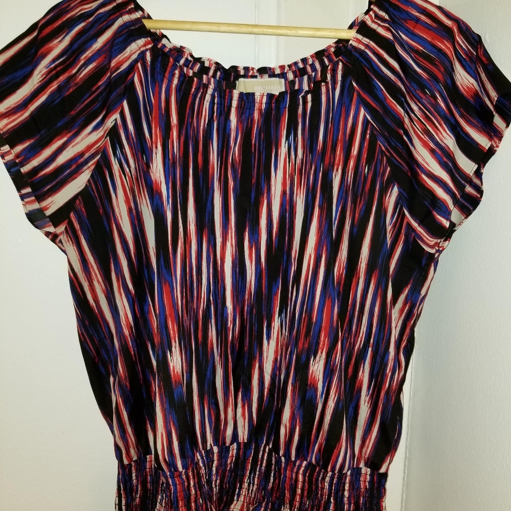 Woman's Top - Picture 2 of 2